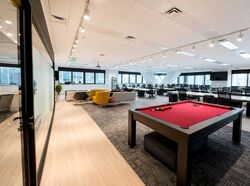 Robinson 77 (D1), Office #596257411